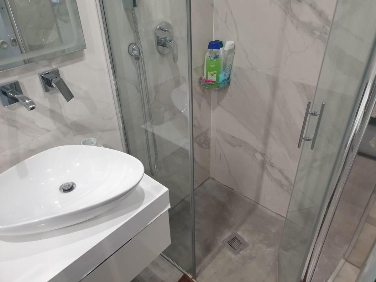 Atico Con Terraza Y Jacuzzi En El Centro Valência Exterior foto